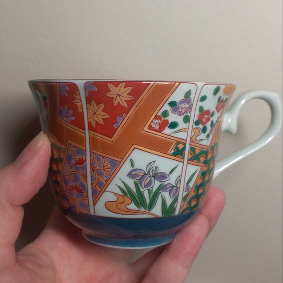 Arita Tea Cup with Saucer - Picture 5 of 7